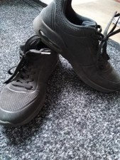 Everlast boys black for sale  STAFFORD