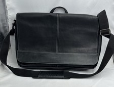 Kenneth Cole Reaction couro preto granulado arriscado bolsa carteiro de negócios falha comprar usado Kenneth Cole Reaction couro preto granulado arriscado bolsa carteiro de negócios falha comprar usado  Enviando para Brazil