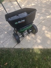 Scotts elite spreader for sale  Millstone Township