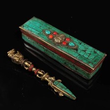 Colección de antigüedades de bronce piedras de colores con incrustaciones y mortero Vajra pintado segunda mano  Embacar hacia Mexico