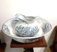 Bel ensemble toilette d'occasion  Bonnelles