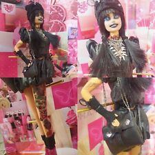 Barbie collezione modificata usato  Terni