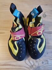 Scarpa kids climbing for sale  READING