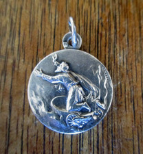 Ancienne médaille saint d'occasion  Six-Fours-les-Plages