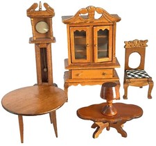 6 peças móveis de madeira miniatura para casa de bonecas Grand Father relógio, 2 mesas, abajur comprar usado  Enviando para Brazil