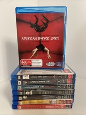 American Horror Story - Temporada 1 2 3 4 5 6 7 8 Blu-ray - Região B - Frete Grátis comprar usado American Horror Story - Temporada 1 2 3 4 5 6 7 8 Blu-ray - Região B - Frete Grátis comprar usado  Enviando para Brazil