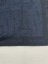 Fazzoletto chanel parfums usato  Vitulazio