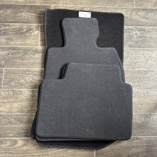  CONJUNTO DE TAPETES DE CARRO DE ASSOALHO GENUÍNO BMW 3 SERIES G20/G21 2018-2024 VELUDO PRETO comprar usado  Enviando para Brazil
