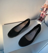 Clarks womens 5.5 for sale  HAYES