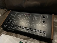 Circuitos sequenciais DrumTraks modelo 400 máquina de bateria vintage (EEPROMs extras!) comprar usado  Enviando para Brazil
