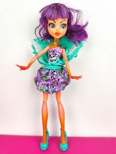 Monster high doll d'occasion  Clermont-Ferrand-