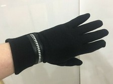 Guanti neri elasticizzati usato  Cosenza