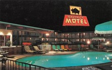Cartão postal PENDLETON, OR Oregon MOTEL MAVERICK Neon Bull~Pool ROADSIDE c1950's comprar usado  Enviando para Brazil