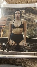 Camila Mendes autografada 8x10 comprar usado  Enviando para Brazil