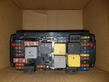 Usado, 2001-2009 MERCEDES W203 C230 C280 CLK350 CAIXA DE FUSÍVEIS SAM FRONTAL MÓDULO DE CONTROLE DE RELÉ comprar usado  Enviando para Brazil