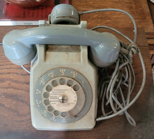 Ancien telephone gris d'occasion  Champagne-Mouton