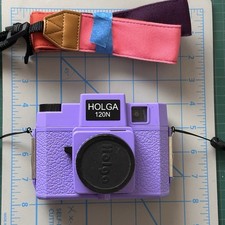 Holga 120n purple d'occasion  Expédié en Belgium