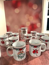 VTG Tienshan 12 Days of Christmas Mug Set – Deck The Halls Complete Set of 12, usado comprar usado  Enviando para Brazil