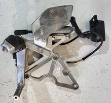 Front right footrest hanger lever brake pump 43511-10D00 Suzuki GSF 400 BANDIT, używany na sprzedaż  PL