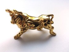 Estatueta touro 5cm com bezerro dourado dourado dourado, usado comprar usado  Enviando para Brazil