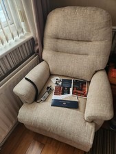 Electric riser recliner for sale  CLACTON-ON-SEA