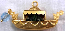 Berloque de barco/navio de ouro 14K puro com esmeralda facetada verde no centro comprar usado  Enviando para Brazil