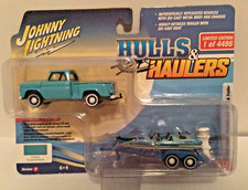 Johnny Lightning 1965 CHEVY STEPIDE PICKUP TRUCK com cascos e transportadores de barco baixo comprar usado  Enviando para Brazil