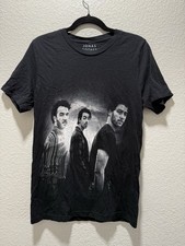 Camiseta Jonas Brothers 2023 turnê “Five Albums One Night” tamanho médio concerto comprar usado  Enviando para Brazil