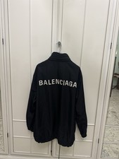 Giubbotto antivento balenciaga usato Giubbotto antivento balenciaga usato  Frattamaggiore