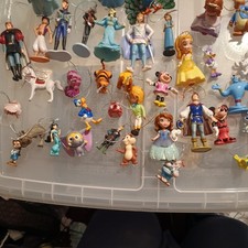 Disney figures christmas for sale Disney figures christmas for sale  AMERSHAM