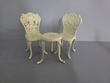 Cadeiras de boneca vintage de ferro fundido para jardim e suporte para plantas display 7” de altura comprar usado  Enviando para Brazil