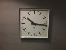 Orologio parete bauhaus usato  Brescia