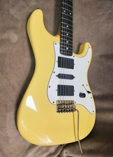 Guitarra elétrica ESP Stratocaster Type com estojo macio 1980, usado comprar usado Guitarra elétrica ESP Stratocaster Type com estojo macio 1980, usado comprar usado  Enviando para Brazil