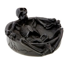 Cendrier tête mort d'occasion Cendrier tête mort d'occasion  Ardres