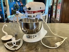 KitchenAid Stand Mixer KSM90 300W Ultra Power com Acessórios Branco E Vermelho comprar usado  Enviando para Brazil