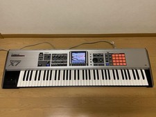 Roland fantom 76keys d'occasion  Expédié en Belgium
