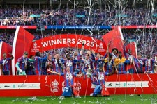 Fotografia Crystal Palace FC FA Cup Winners Champions 2025, usado comprar usado  Enviando para Brazil