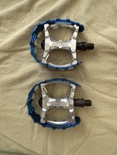 2 pedals 1 wellgo for sale 2 pedals 1 wellgo for sale Meridian
