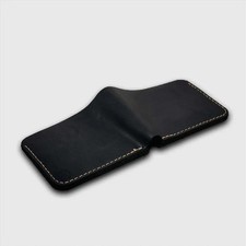 Carteira bifold de couro genuíno | Costurada à mão | Carteira de couro bovino real texturizada comprar usado  Enviando para Brazil