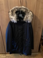 Woolrich donna nero usato  Tolmezzo