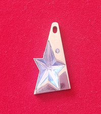 Pendentif thierry mugler d'occasion  Thorigné-Fouillard