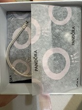 Bracciale pandora chiusura usato  Arzano