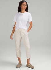 Calça Lululemon Dance Studio Feminina 8 Marfim Branco Opala Cintura Média Cropped Fit Forrada, usado comprar usado  Enviando para Brazil