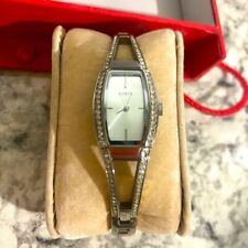 Relógio feminino Guess com detalhes em diamante. Rosto branco/pérola comprar usado  Enviando para Brazil