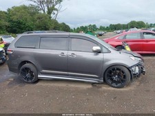 Conjunto de farol direito usado serve: 2013 Toyota Sienna halogênio lente transparente direita comprar usado  Enviando para Brazil