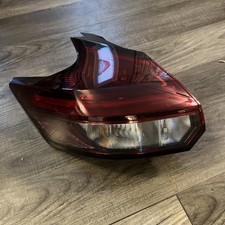 2021-2024 Nissan Kicks lanterna traseira esquerda quarto exterior lanterna traseira LED fabricante de equipamento original comprar usado 2021-2024 Nissan Kicks lanterna traseira esquerda quarto exterior lanterna traseira LED fabricante de equipamento original comprar usado  Enviando para Brazil