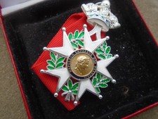 Médaille légion honneur d'occasion Médaille légion honneur d'occasion  Champforgeuil