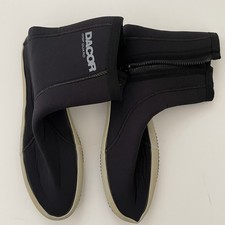 Usado, Botas de mergulho Dacor Grip Guard neoprene tamanho 11M/12W preto  comprar usado Usado, Botas de mergulho Dacor Grip Guard neoprene tamanho 11M/12W preto  comprar usado  Enviando para Brazil