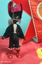 BONECA DE BRINQUEDO GATO VINTAGE 'GATO DE BOTAS' POLÔNIA ITEM ORIGINAL CORPO DE MADEIRA CHAPÉU TECIDO comprar usado  Enviando para Brazil