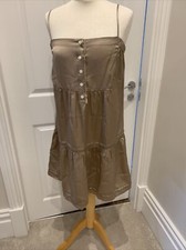 Burberry gold silk d'occasion  Expédié en Belgium